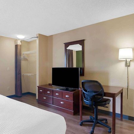 Extended Stay America Suites - Princeton - South Brunswick South Brunswick Terrace Exterior photo